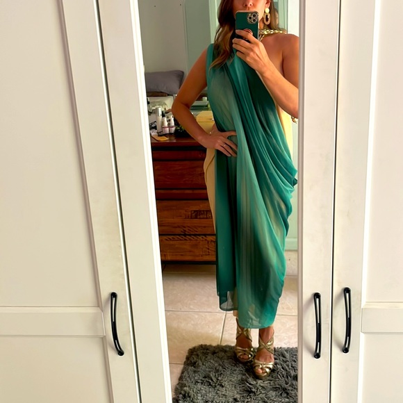 Greek Goddess Costume - Picture 1 of 6